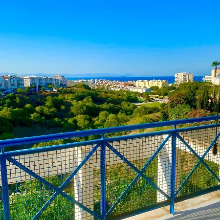 Cozy By The Aromatic Park Torrevieja